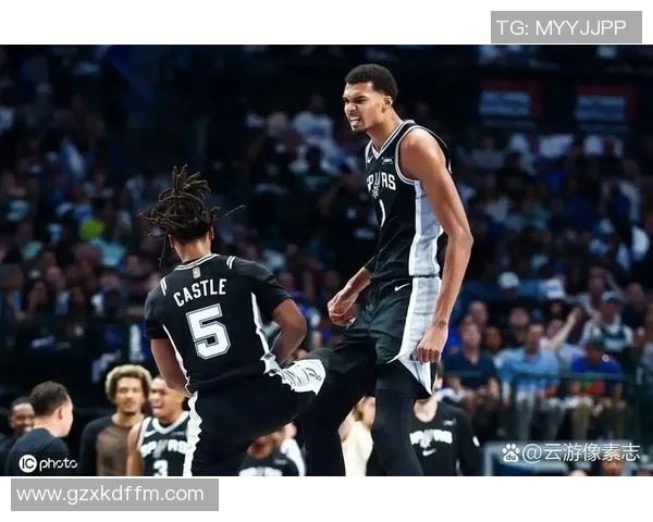 马刺与独行侠精彩对决录像回顾分析及赛后点评